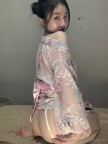 jaamietan nude photo 5
