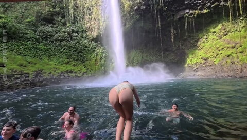 Jackie Alice Weiss nude photo 5