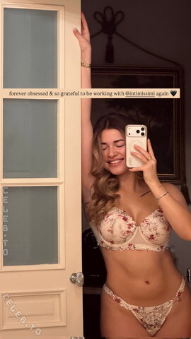 Jade Anna nude photo 4