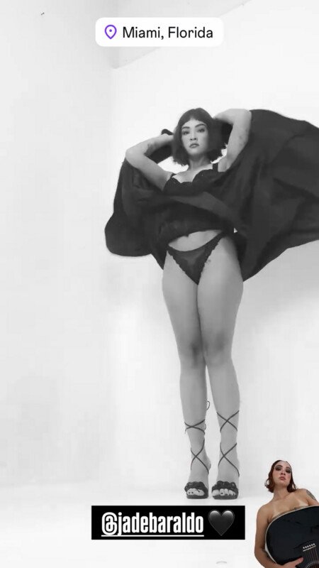 Jade Baraldo nude photo 6