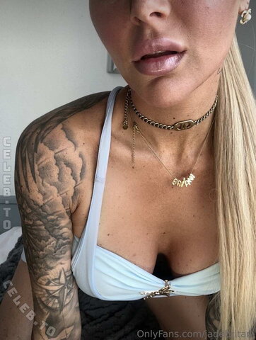 Jade Britani – You like it when I bent over for you? 🍆