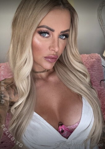 Jade Britani Sexy (1 photo)