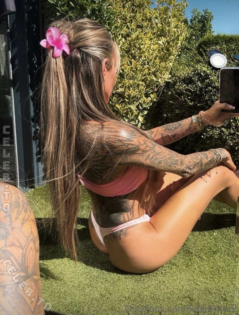 Jade Britani nude photo 1