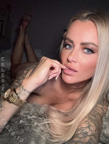 Jade Britani – Hey Babe 🔥💦