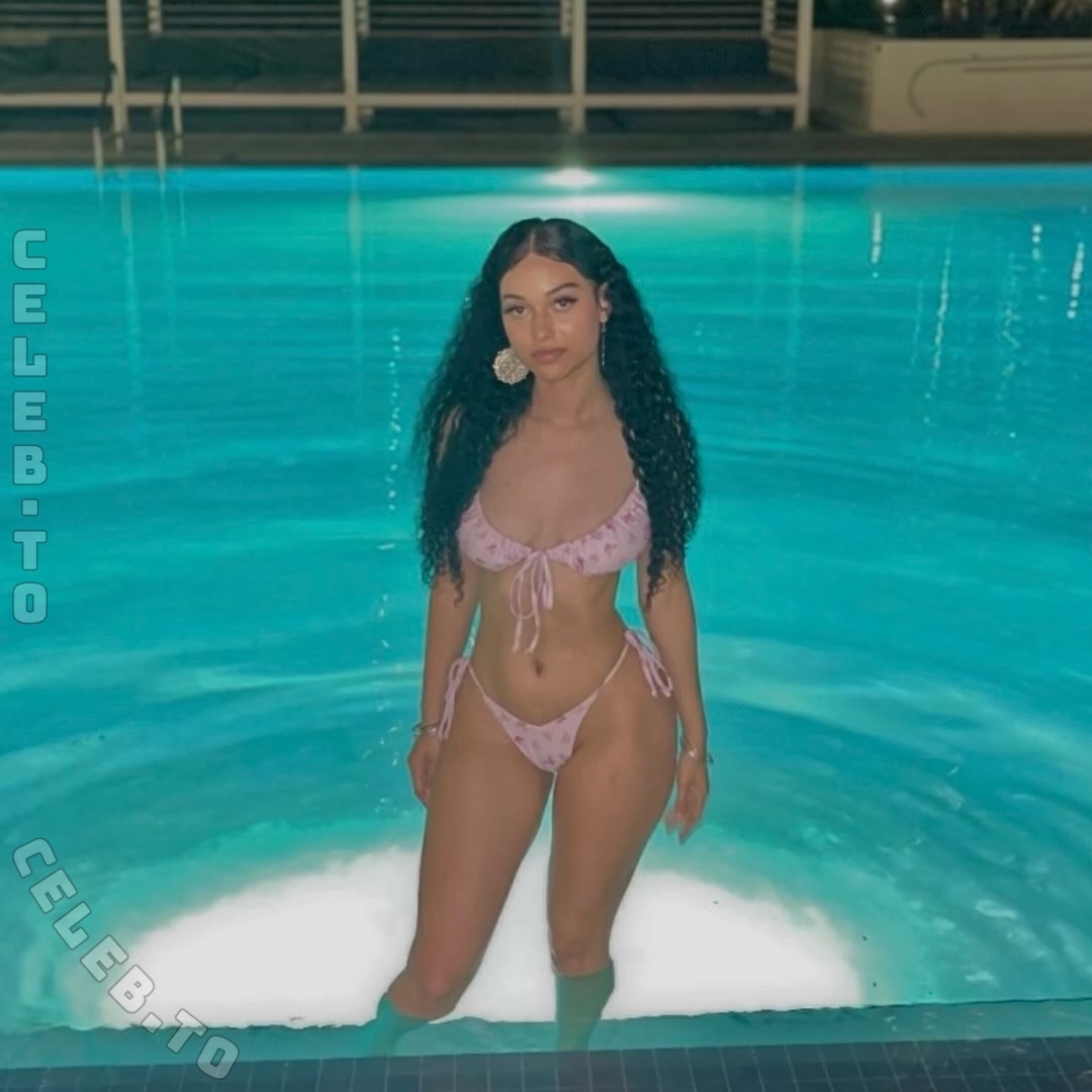 Jadeli Rosa nude photo 3
