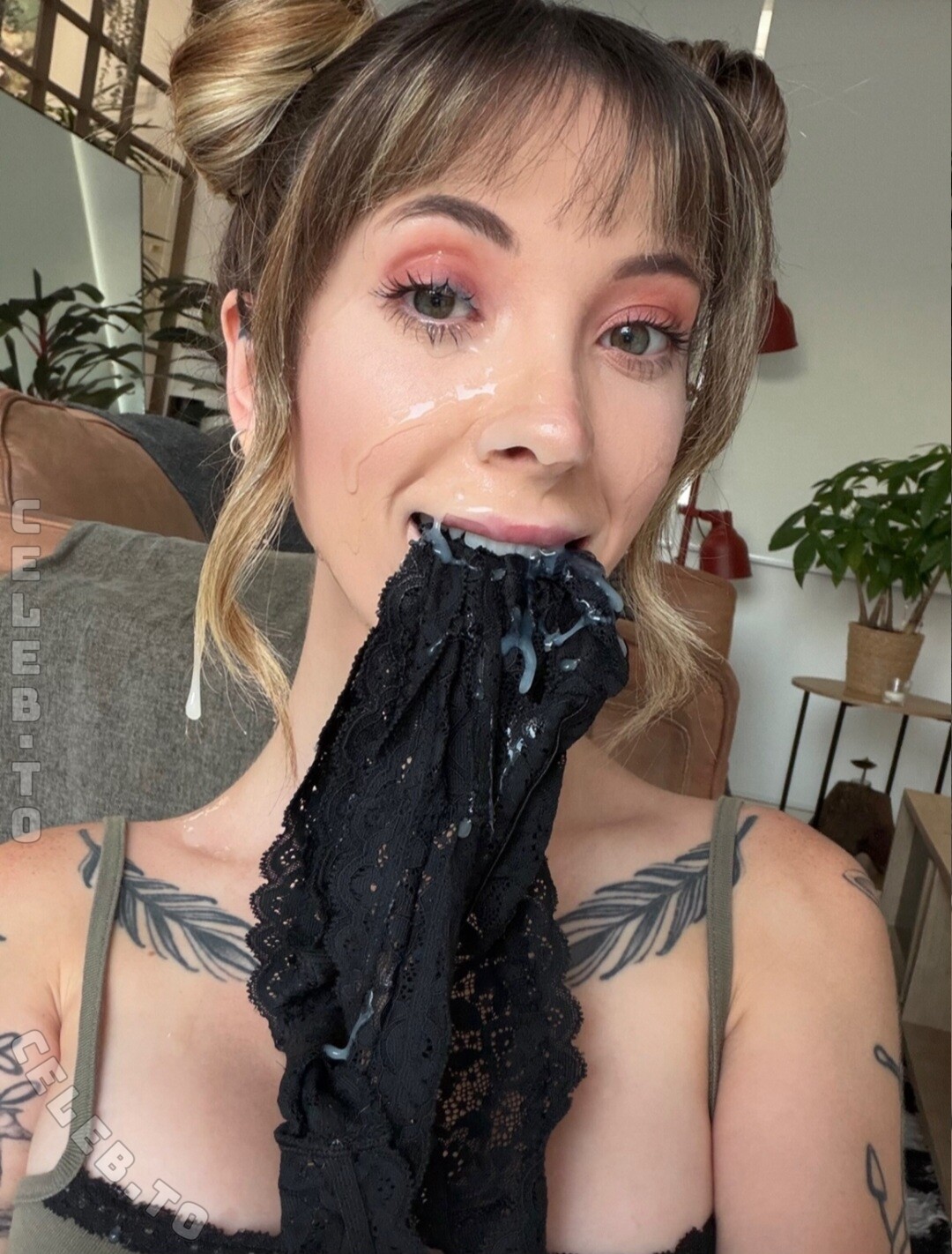 JadeVow nude photo 3