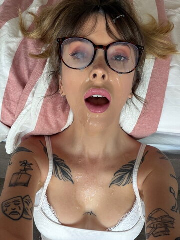JadeVow nude photo 2