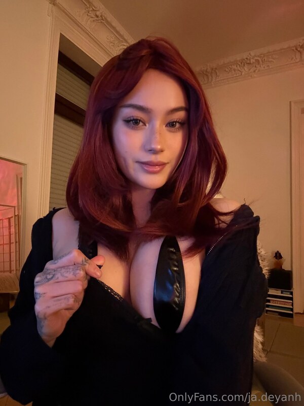 JadeyAnh nude photo 1