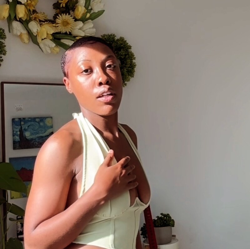 j_ael nude photo 19
