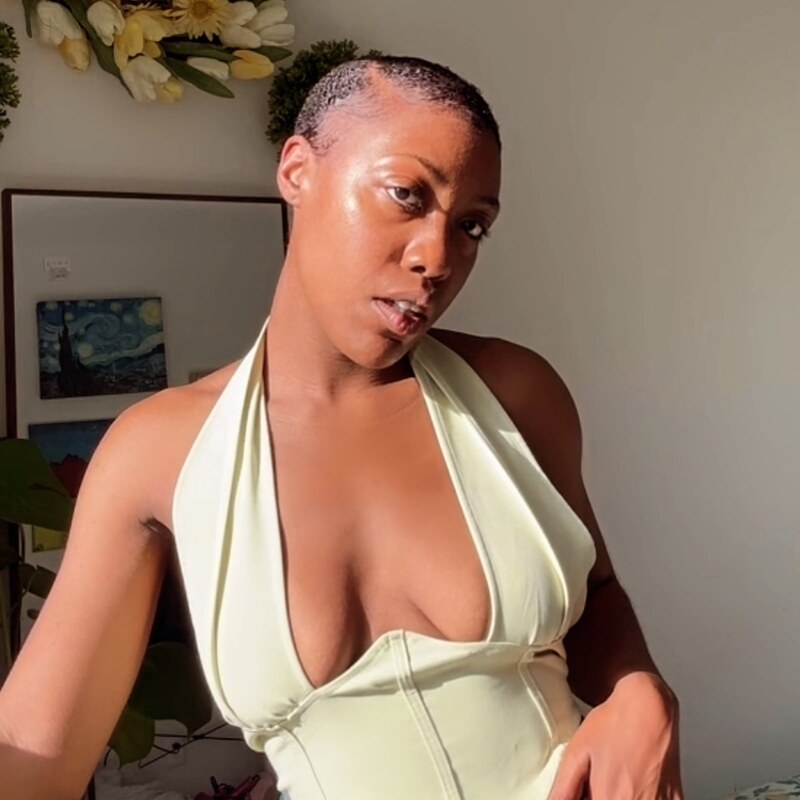 j_ael nude photo 21
