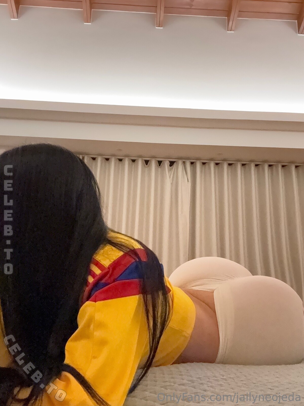 Jailyneojeda nude photo 5