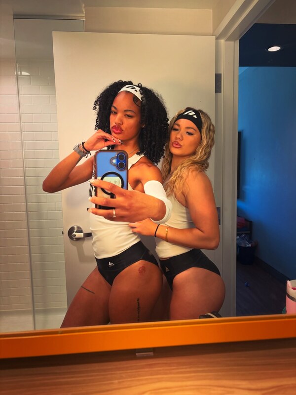 Jakaylaluvsu nude photo 37