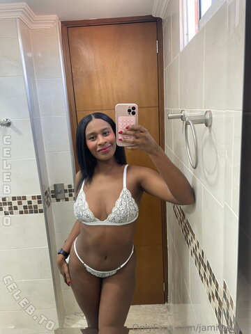 Jamilaswelt nude photo 36