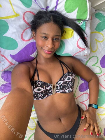 Jamilaswelt nude photo 20