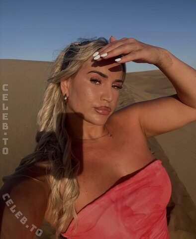Jana Barca nude photo 5