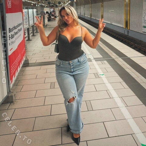 Jana Barca – Insta Profile Picture