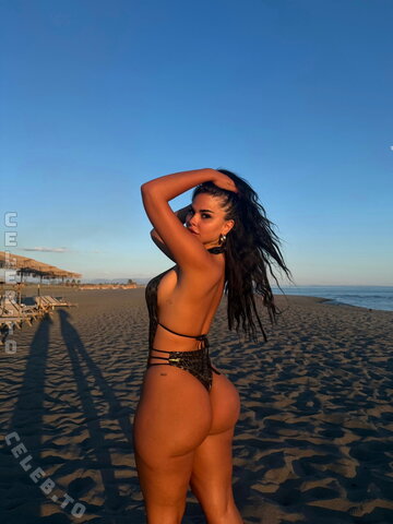 Jana Colovic nude photo 6