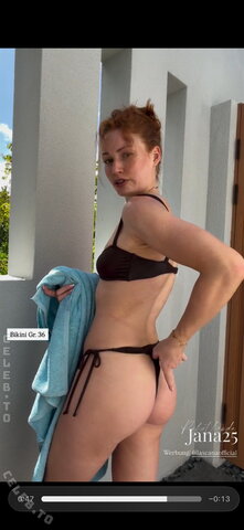 Jana Heinisch nude photo 4