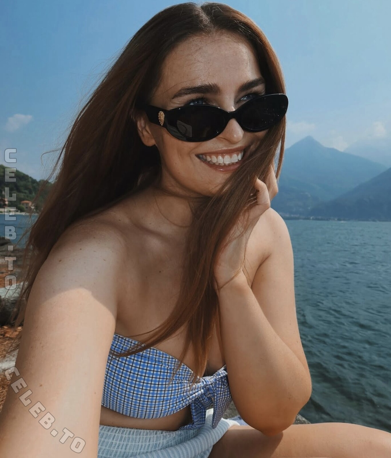 Jana Riva nude photo 1