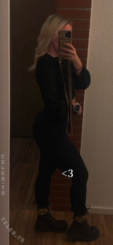 Janadmn22 – Pictures from Snapchat that she sent me