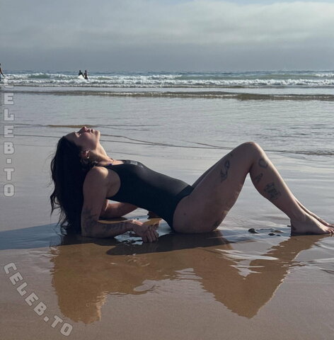 Janaxnell photo 3