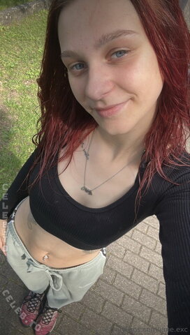jane.exc nude photo 7