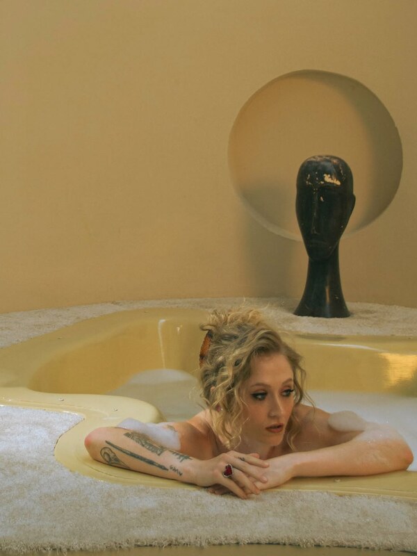Janet Devlin nude photo 4