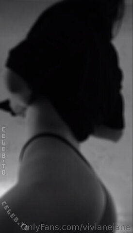 Janeviv nude photo 6