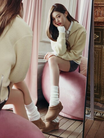 Jang Won-young nude photo 53