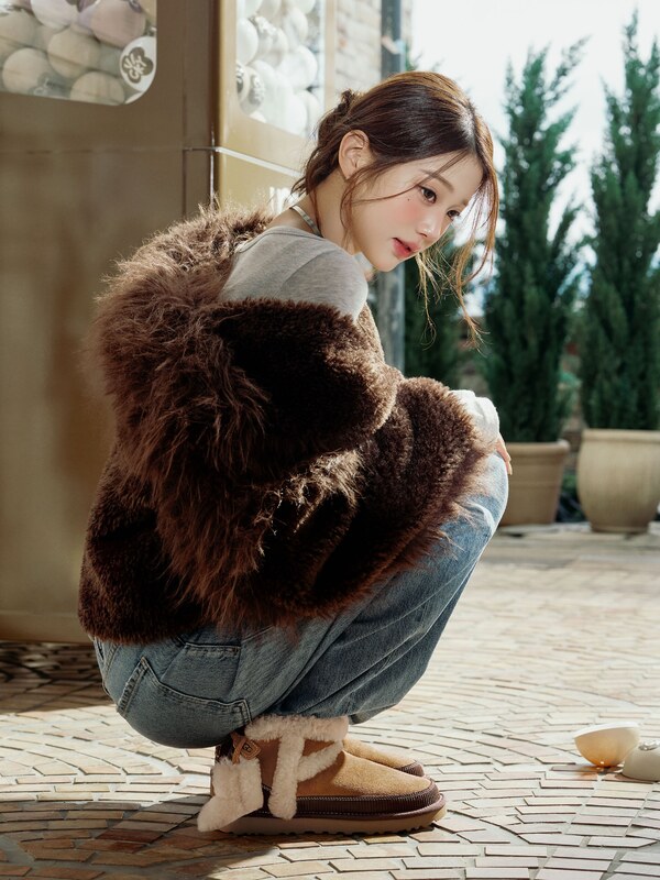 Jang Won-young nude photo 8