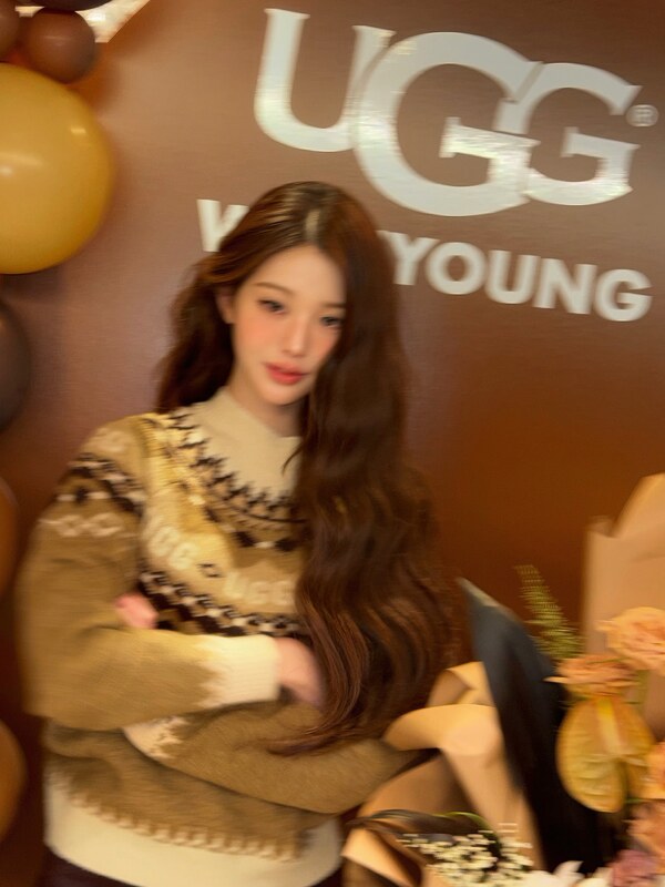 Jang Won-young nude photo 3