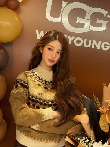 Jang Won-young nude photo 31