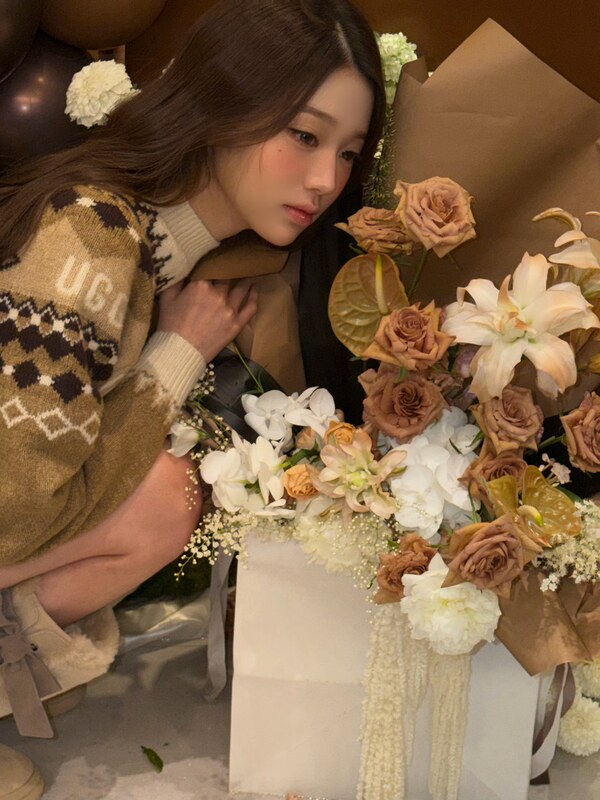 Jang Won-young nude photo 19