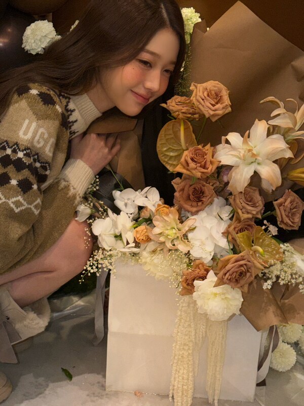 Jang Won-young nude photo 21