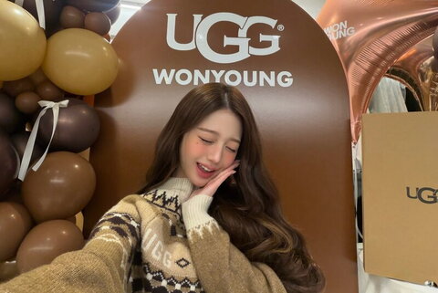Jang Won-young nude photo 24