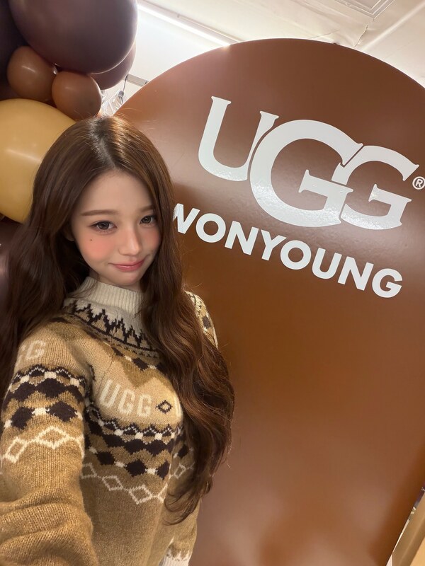 Jang Won-young nude photo 28