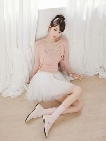 Jang Won-young nude photo 9