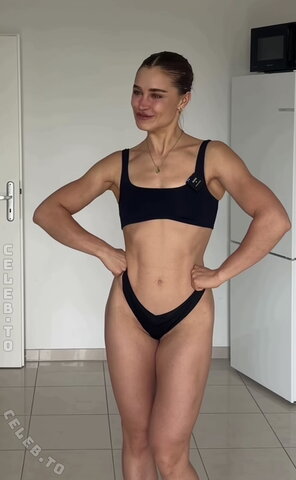 Janin Lea Sexy (1 photo)