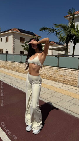 Janina Modica nude photo 17