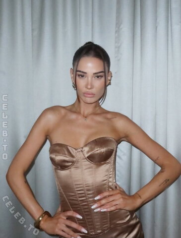 Janina Modica – What a sexy body she has
