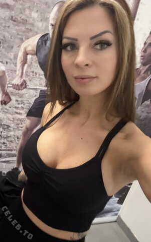 Janine Sachraj nude photo 11