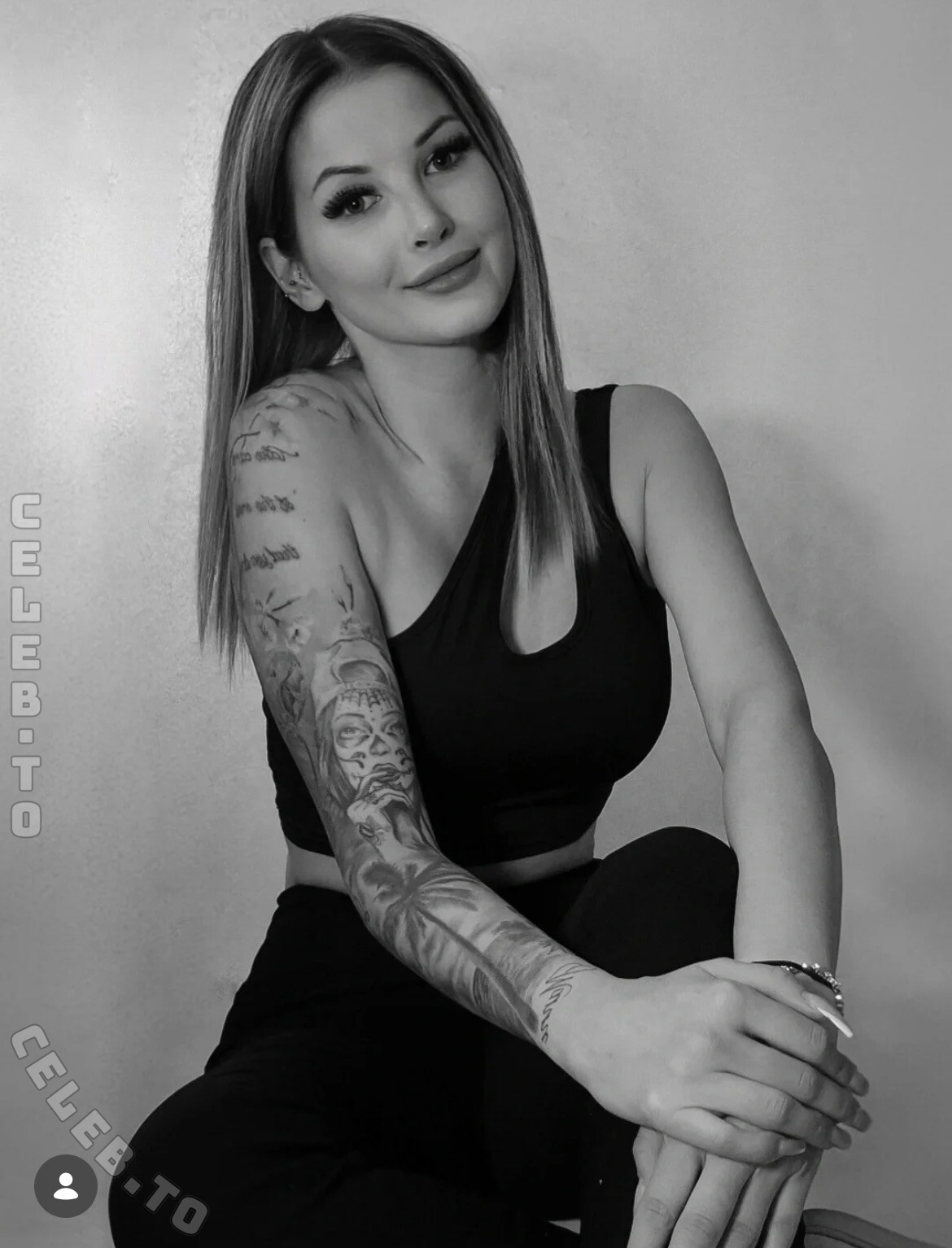 Jani_ne nude photo 5
