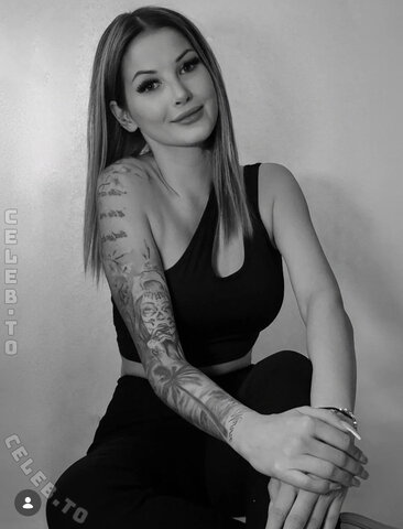Jani_ne nude photo 1