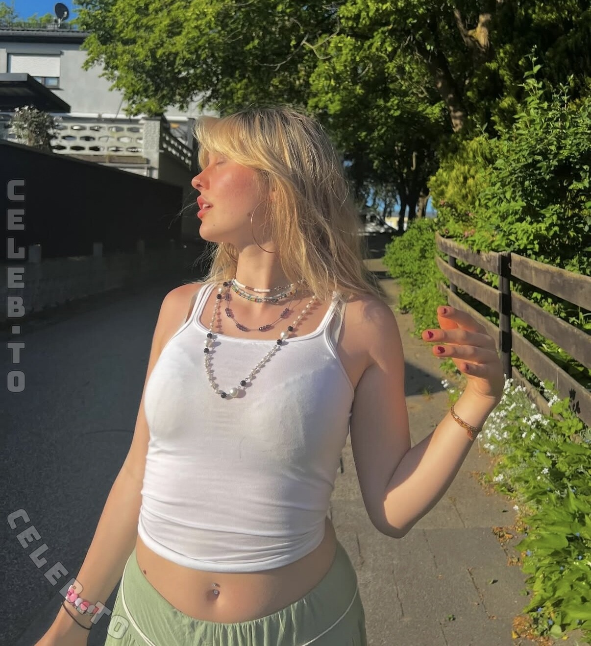 Janne Sophie nude photo 7
