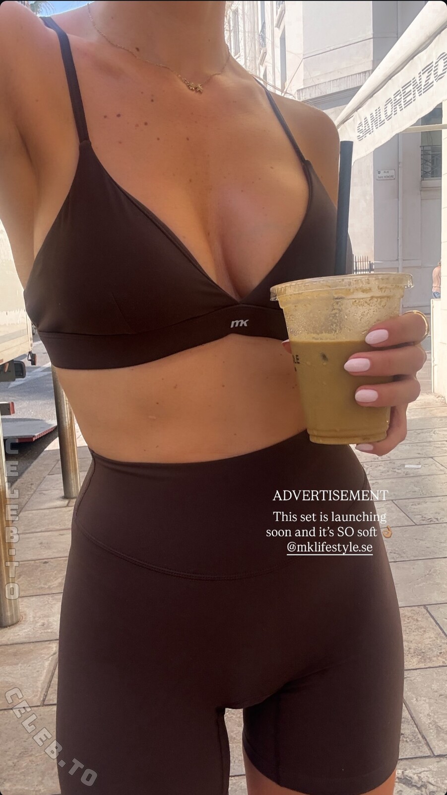 Janni Deler nude photo 2