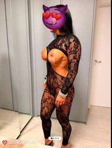 japahotwife nude photo 9