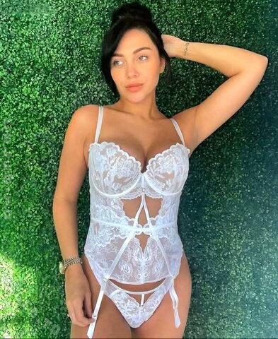 Jasmin Brownsword nude photo 2