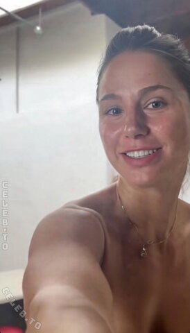 Jasmin Voigt nude photo 18