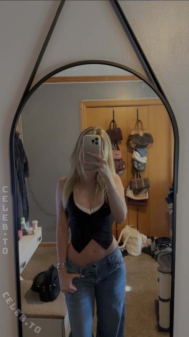 jayden tay nude photo 2