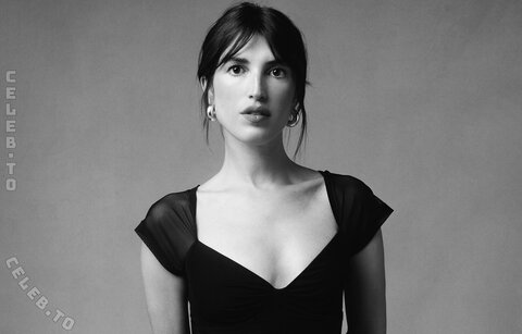 Jeanne Damas nude photo 2